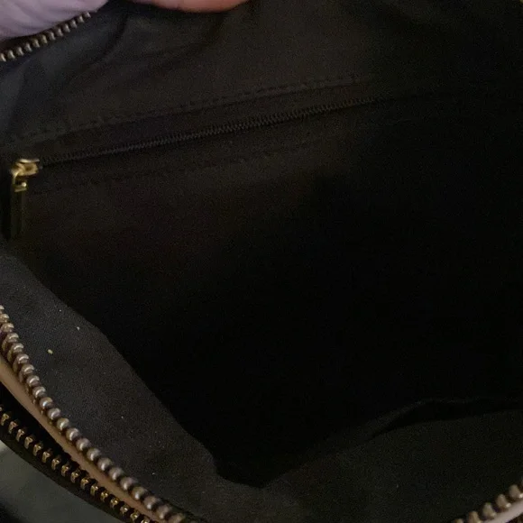 NWOT Boutique Navy and Tan Crossbody Bag Adjustable Strap - Picture 11 of 11